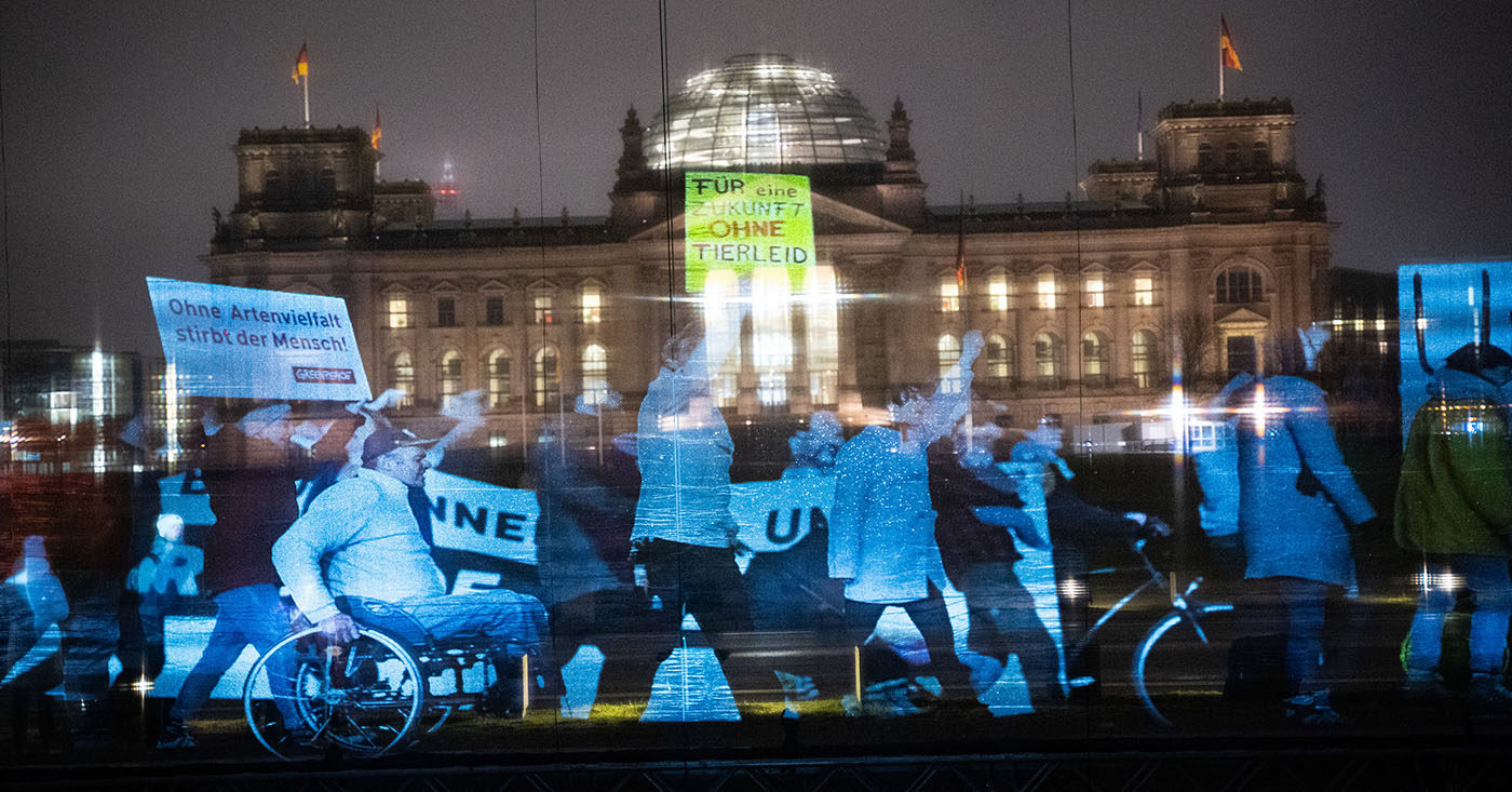 Protest in der Corona-Pandemie: Virtuelle Hologramm-Demo in Berlin
