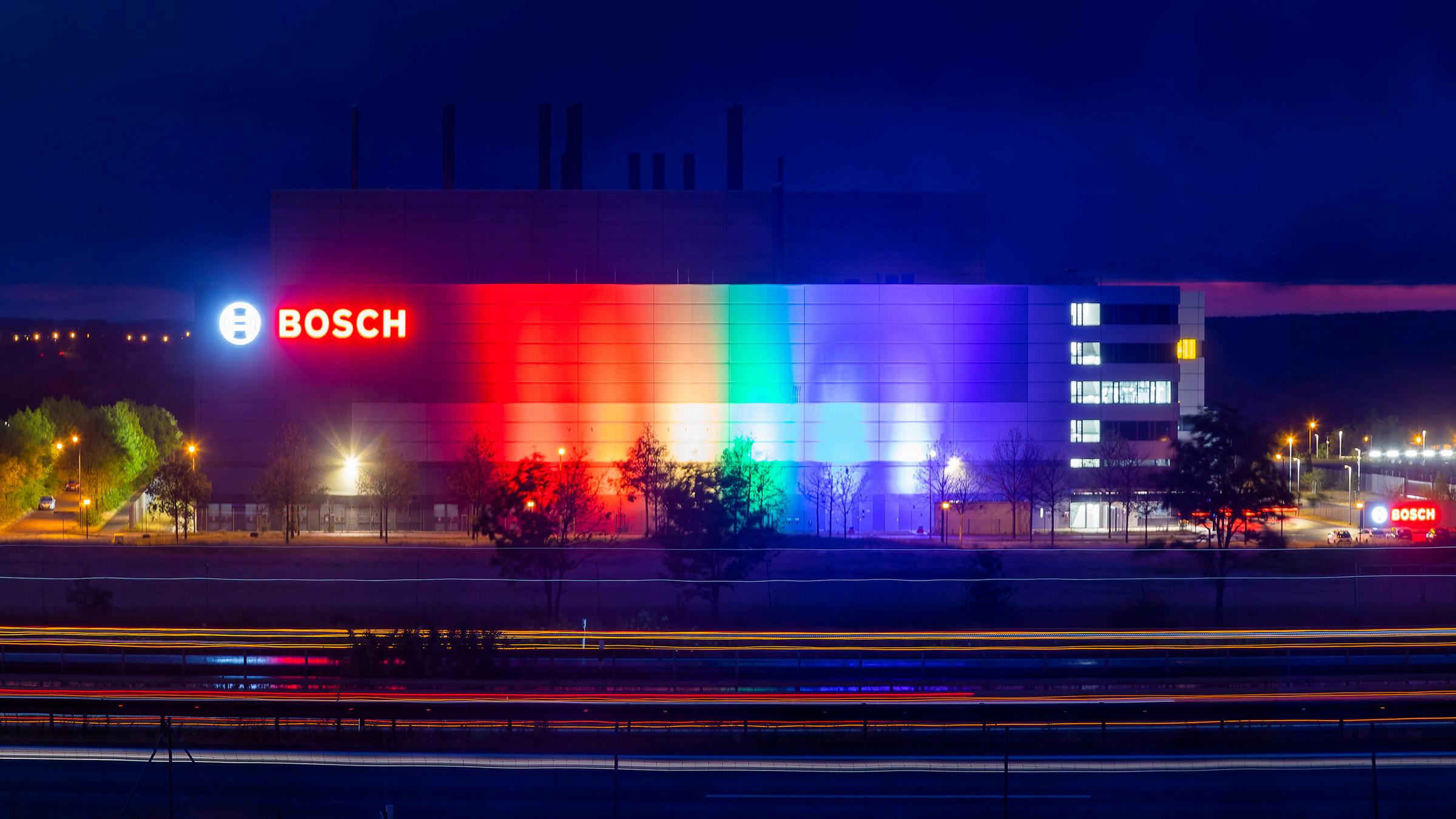 Ob Bosch, BMW oder Burger King: Zum Pride Month erstrahlen sie alle in den Farben des Regenbogens