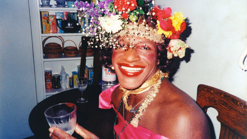 Die Welt ist voll von queeren Heldinnen. Marsha P. Johnson ist eine von ihnen.